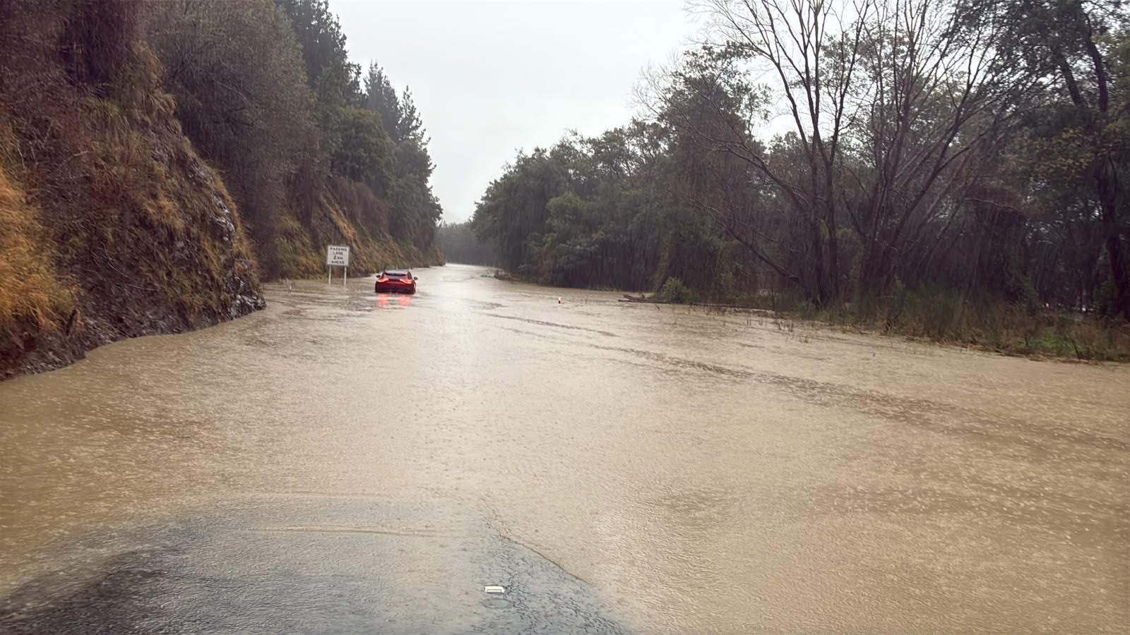 Kaikōura State Of Emergency Keeps SH1 Closed As Floodwater Moves Toward Town